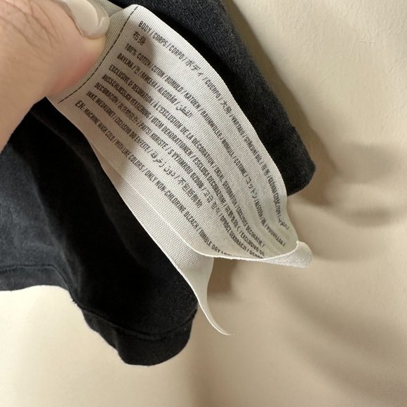 Hollister Grey Short Sleeve Cropped Graphic Shirt Women's XS - Picture 3 of 4